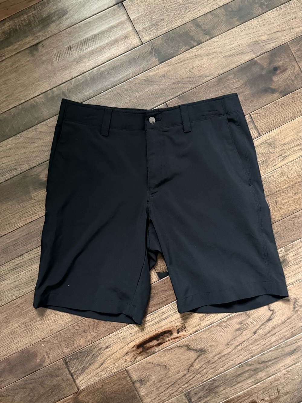 Callaway Black Flat-Front Golf Shorts Size 31